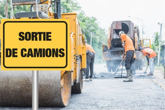 Panneau Danger Sortie de Camions - KC1 ROUT-0018